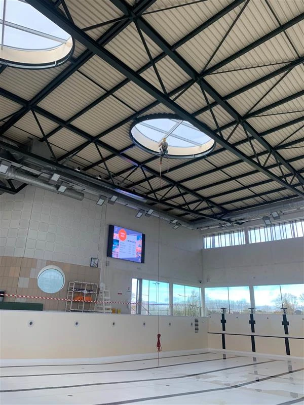 Intervention de cordistes MS Access pour suspendus au-dessus de l’eau chez EQUANS à Chateauroux (bâtiment) – 1